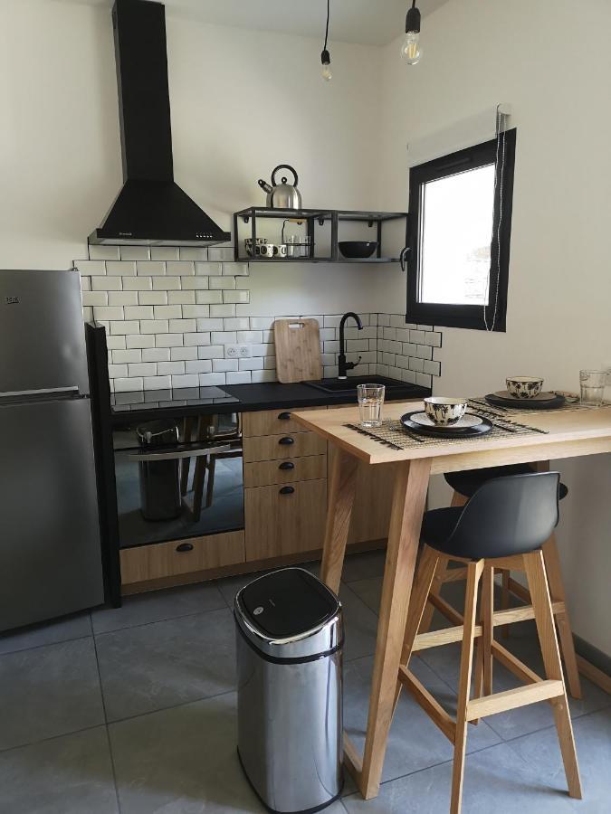 Studio Style Industriel Lägenhet Barbaggio Exteriör bild